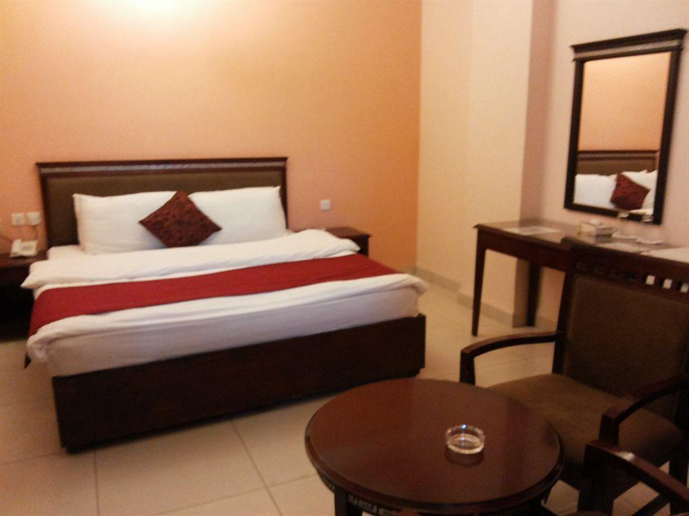 Al Qidra Hotel & Suites Aqaba Esterno foto