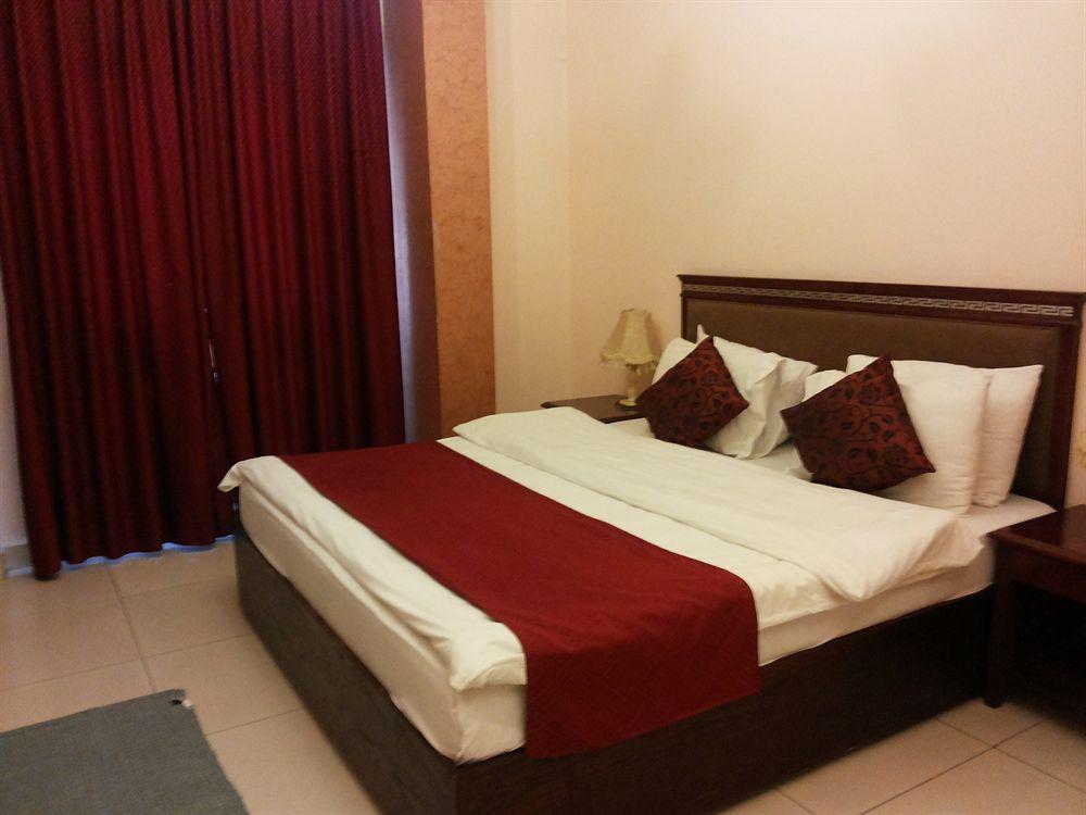 Al Qidra Hotel & Suites Aqaba Esterno foto
