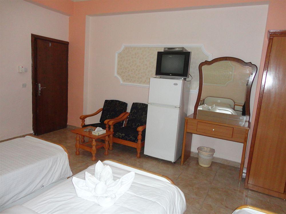 Al Qidra Hotel & Suites Aqaba Esterno foto