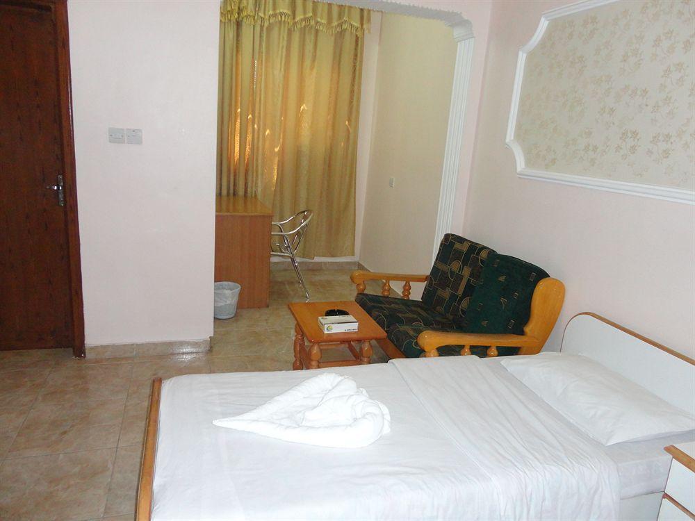 Al Qidra Hotel & Suites Aqaba Esterno foto