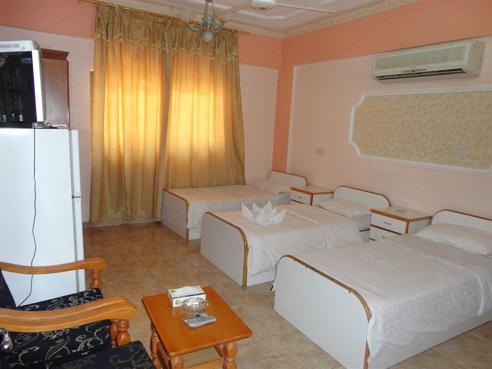 Al Qidra Hotel & Suites Aqaba Esterno foto