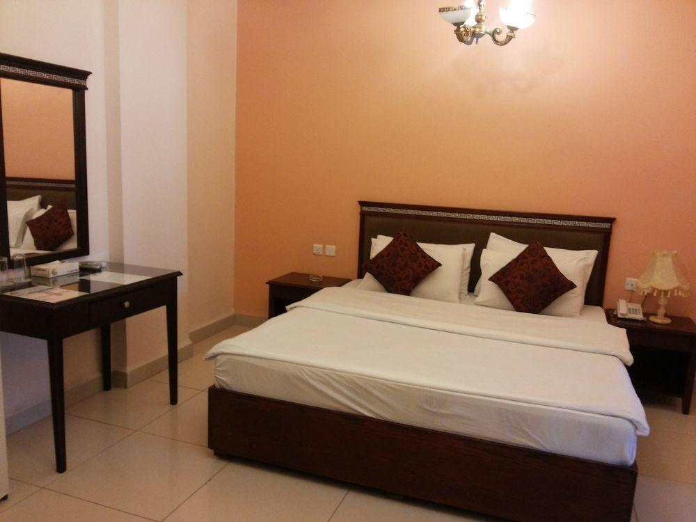 Al Qidra Hotel & Suites Aqaba Esterno foto