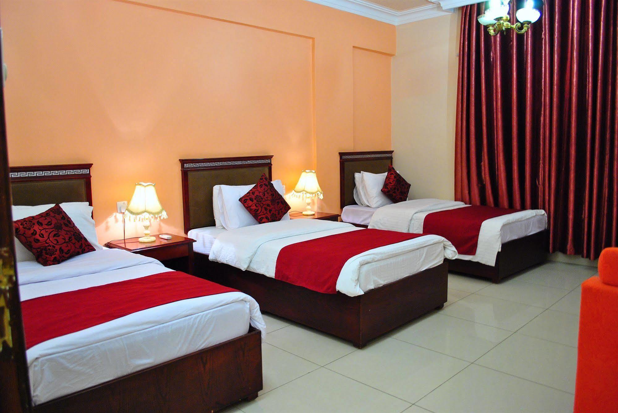 Al Qidra Hotel & Suites Aqaba Esterno foto