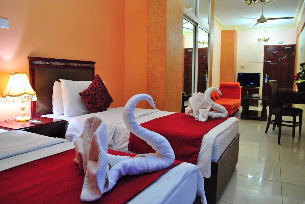 Al Qidra Hotel & Suites Aqaba Esterno foto