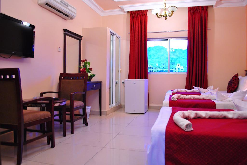 Al Qidra Hotel & Suites Aqaba Esterno foto